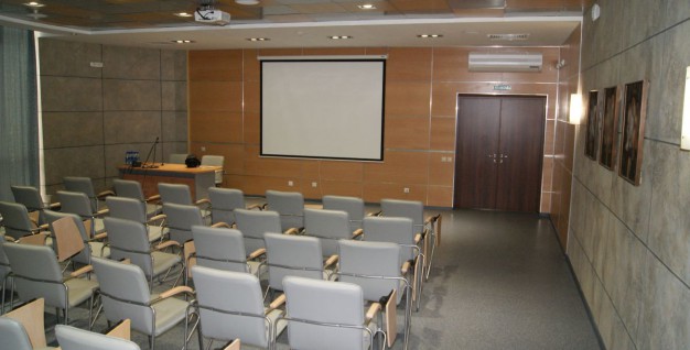 /images/conferenc-zal-1.jpg